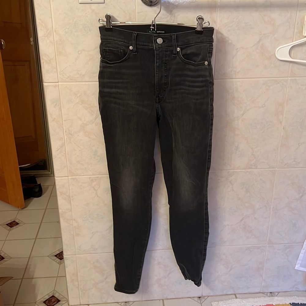 Grey skinny jeans
